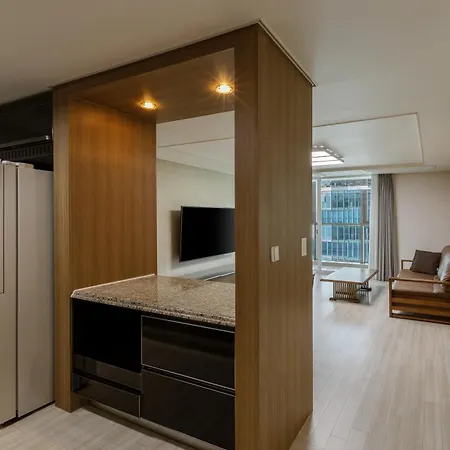 Pale De Cz Condo